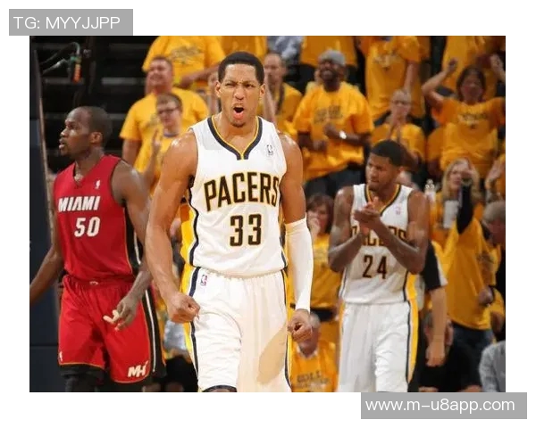 纳斯赞乔治训练表现出色移动灵活投篮精准防守本能强大