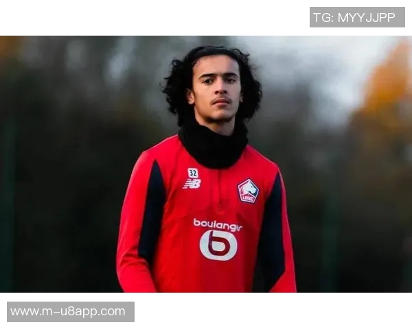 切尔西官方宣布与17岁门将伯纳尔签约职业合同并入选英格兰U18队